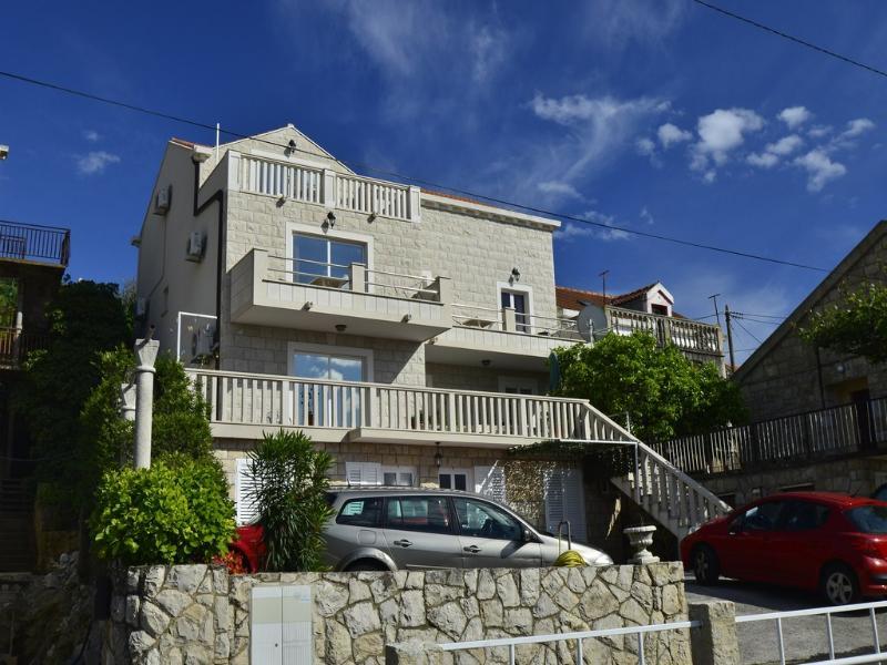 Apartmani Dub تْسافتات المظهر الخارجي الصورة