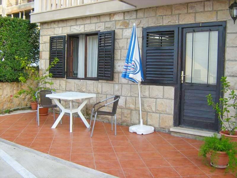 Apartmani Dub تْسافتات المظهر الخارجي الصورة
